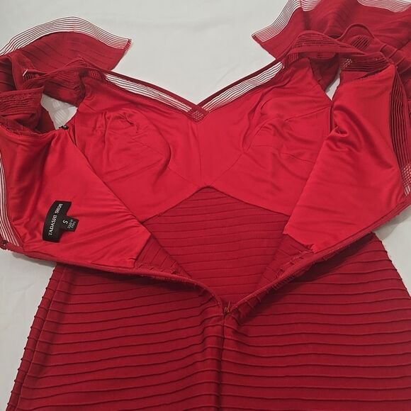 MALIAH COLD-SHOULDER PINTUCK JERSEY DRESS S - Picture 8 of 9